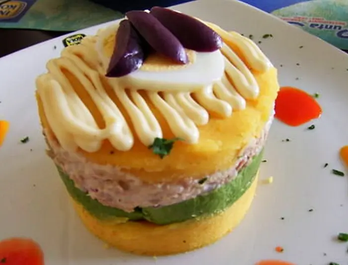 causa rellena limeña